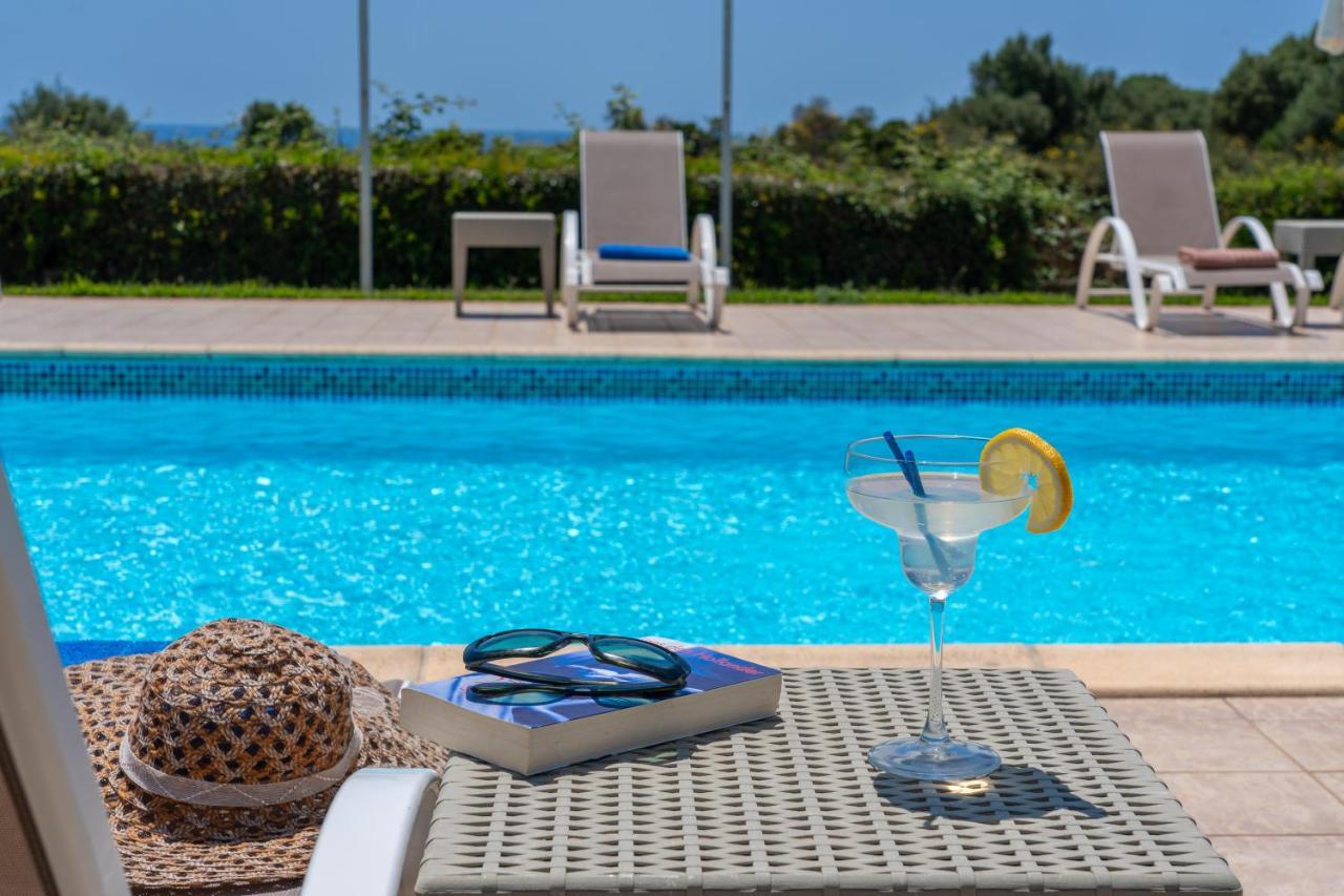 Monambeles Villas Svoronata Dış mekan fotoğraf