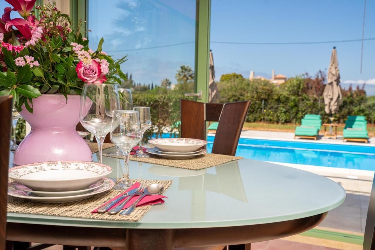 Monambeles Villas Svoronata Dış mekan fotoğraf