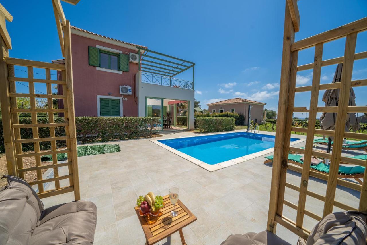 Monambeles Villas Svoronata Dış mekan fotoğraf