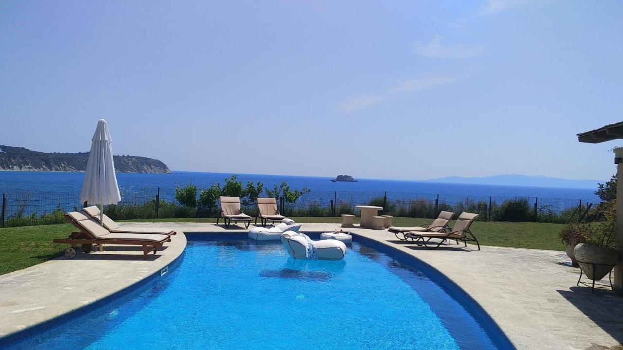 Monambeles Villas Svoronata Dış mekan fotoğraf