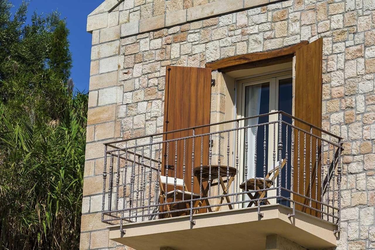 Monambeles Villas Svoronata Dış mekan fotoğraf
