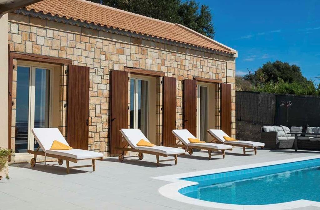 Monambeles Villas Svoronata Dış mekan fotoğraf